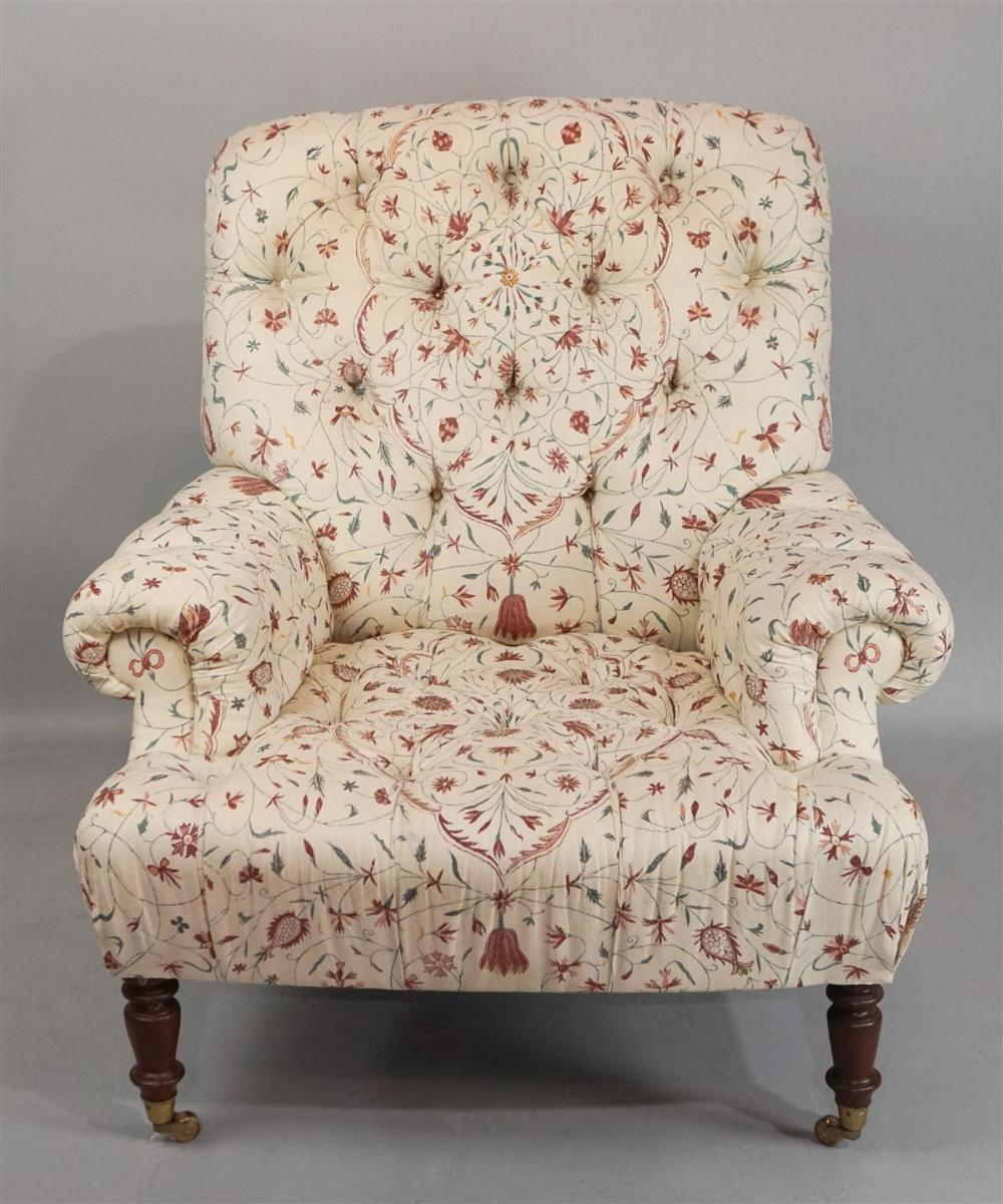 ENGLISH STYLE FLORAL UPHOLSTERED 31311b
