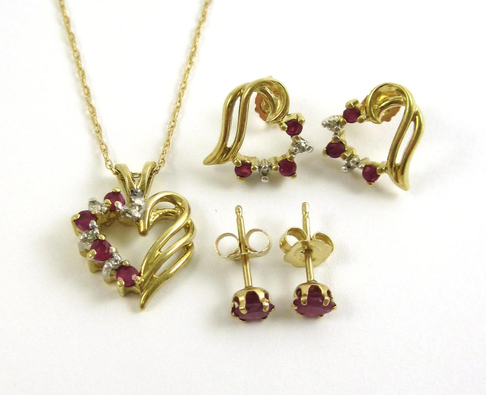 RUBY NECKLACE AND TWO PAIR OF EARRINGS  3158fc