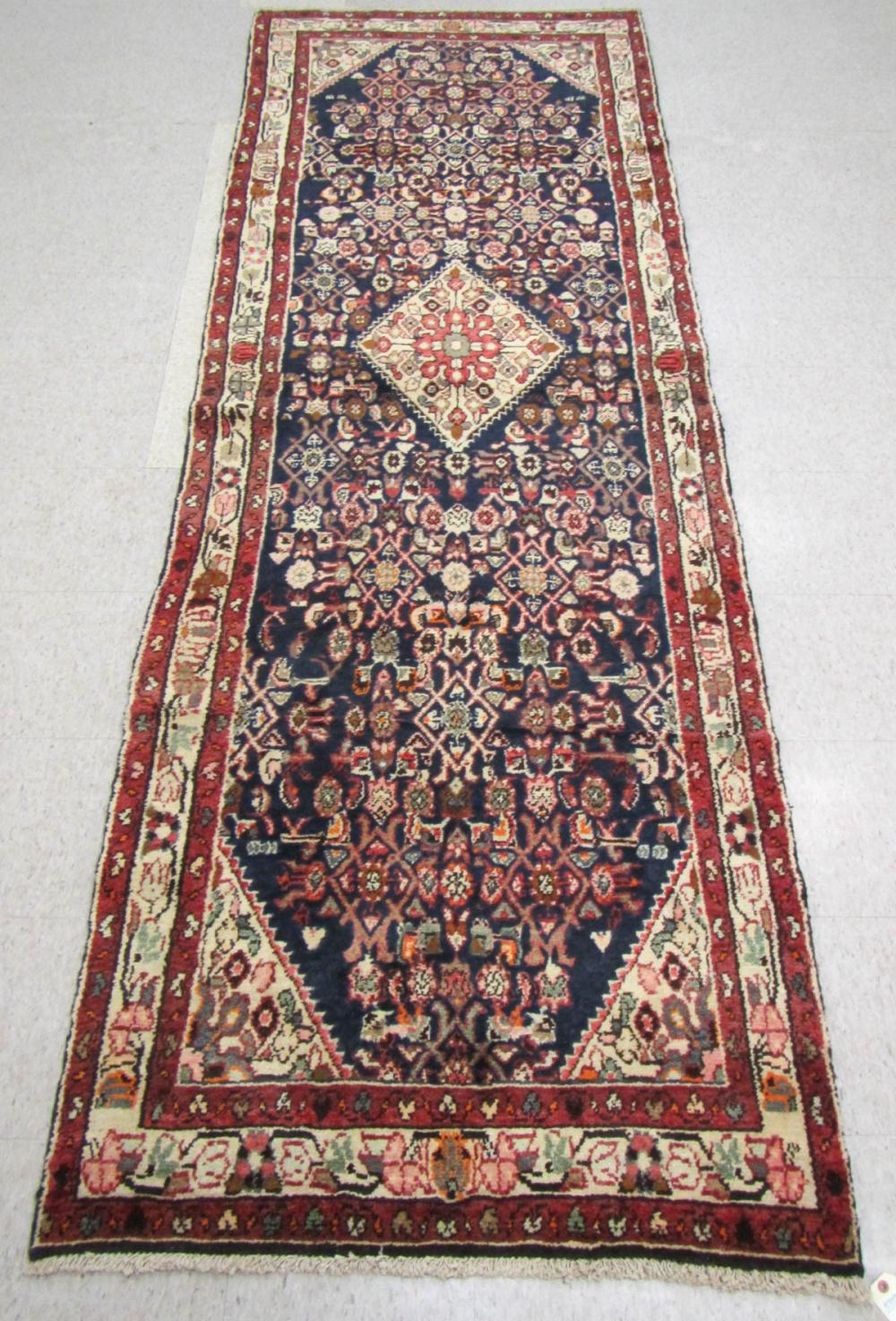HAND KNOTTED PERSIAN AREA RUG  31594c