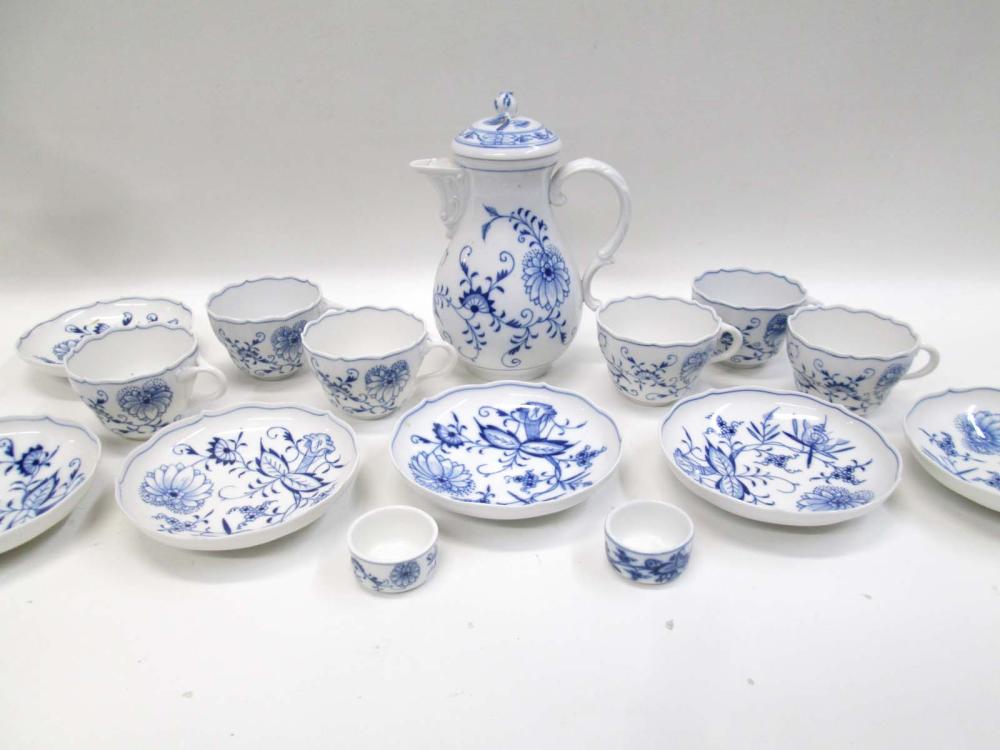 MEISSEN BLUE ONION PORCELAIN TABLEWARE,