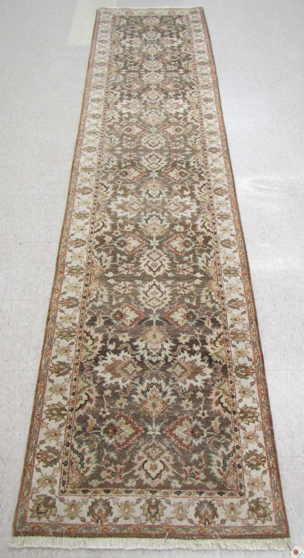 HAND KNOTTED ORIENTAL RUNNER INDO PERSIAN  3159af