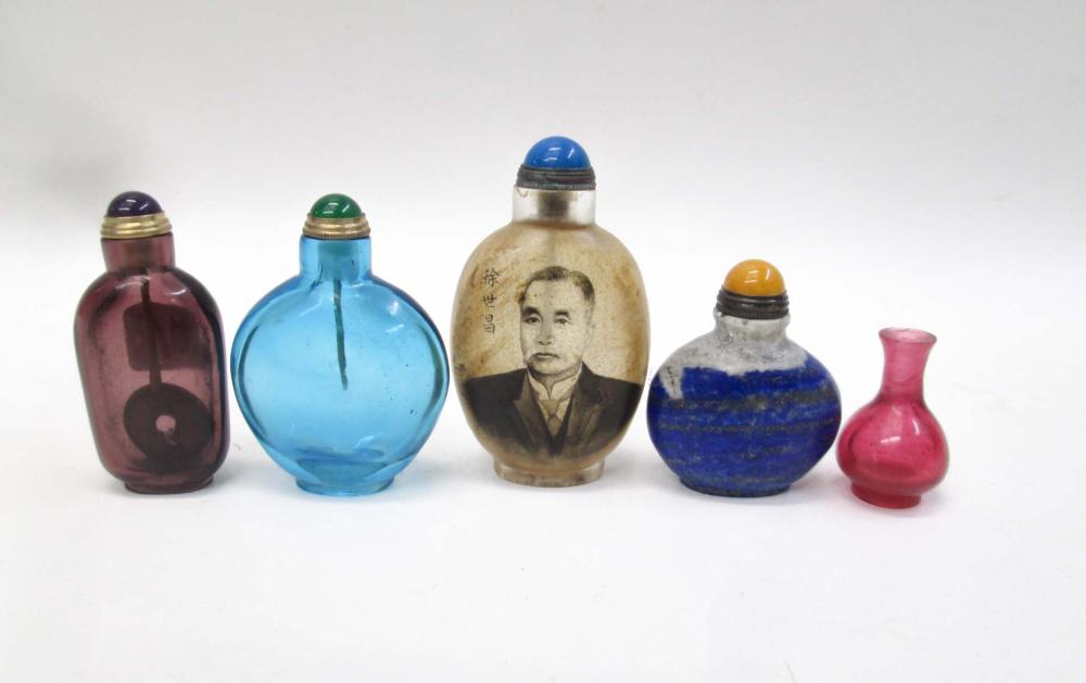FIVE CHINESE SNUFF BOTTLES, OF