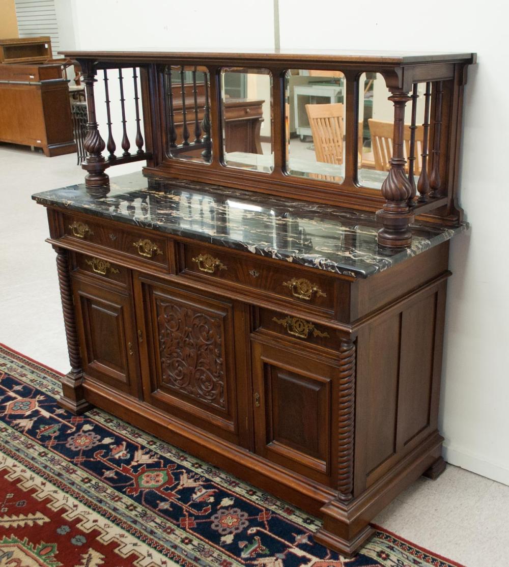 VICTORIAN CARVED WALNUT MARBLE TOP 315a4c