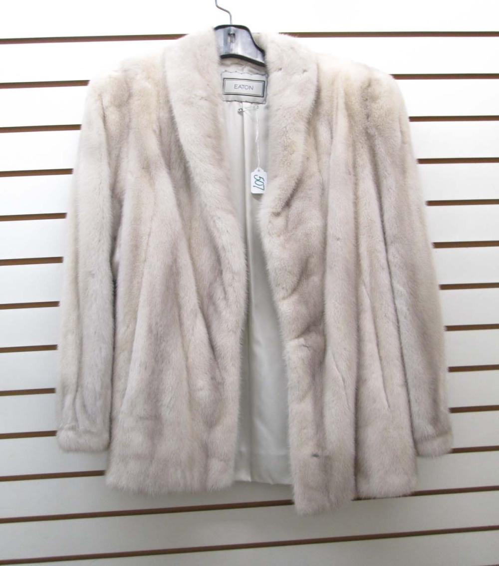 LADY S MINK FUR COAT WITH TWO 315b49