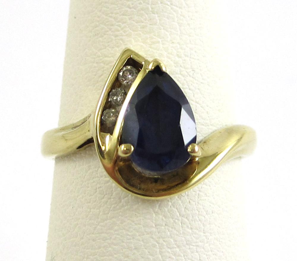 SAPPHIRE DIAMOND AND TEN KARAT 315b6a