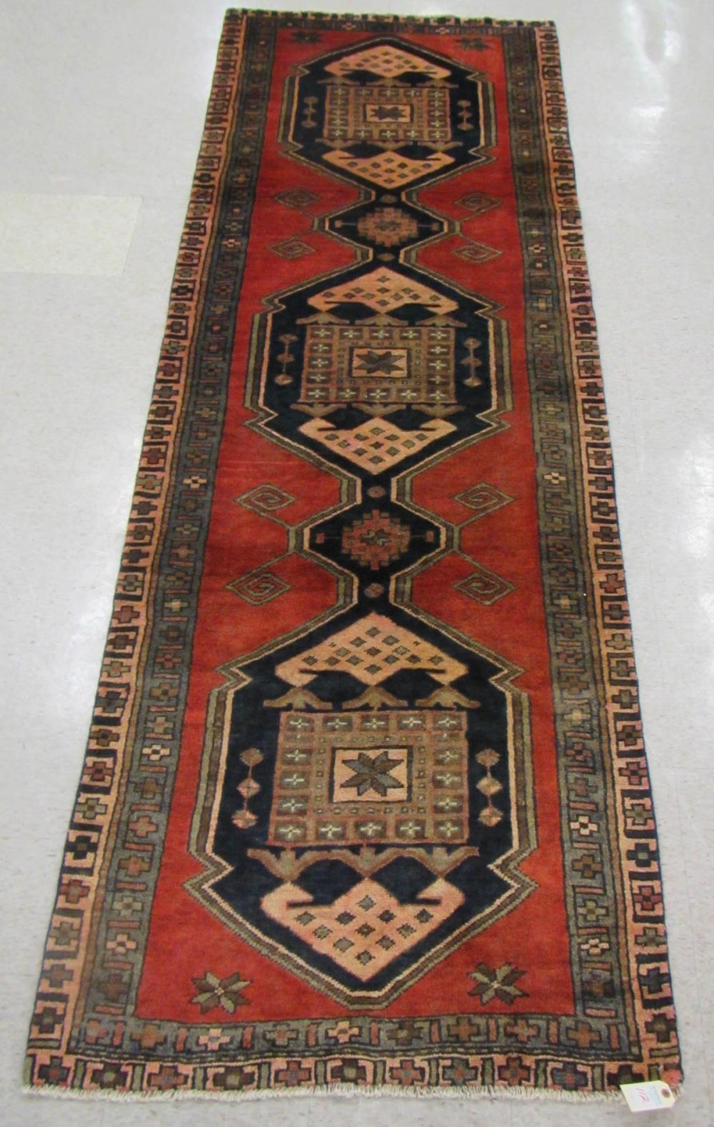 PERSIAN TRIBAL HAMADAN HALL RUG  315bf3