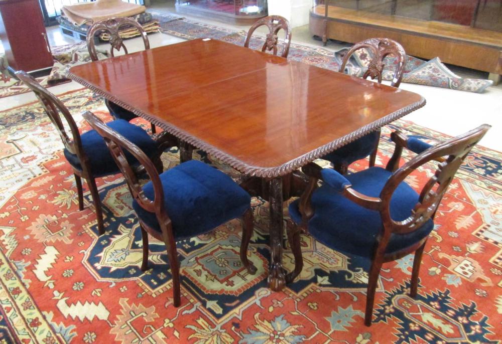 CHIPPENDALE STYLE MAHOGANY DINING 315bfe