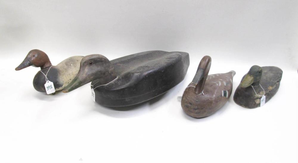 COLLECTION OF TEN VINTAGE DUCK DECOYS