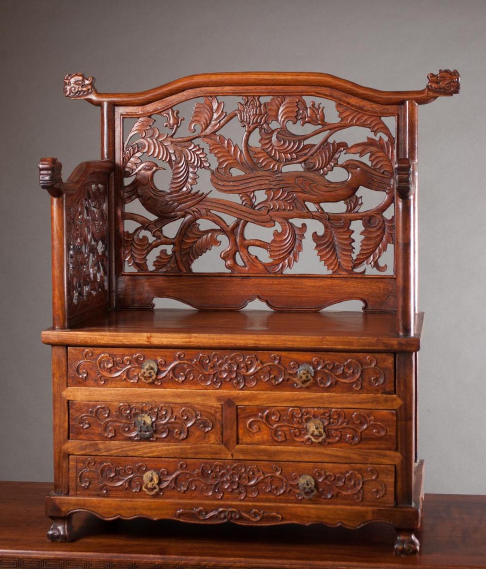 CHINESE HUALIMU WOOD YOUTH THRONE