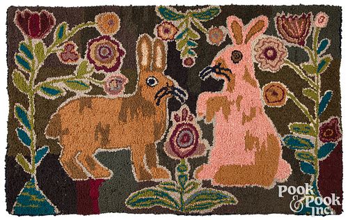 AMERICAN HOOKED RUG, 20TH C., WITH