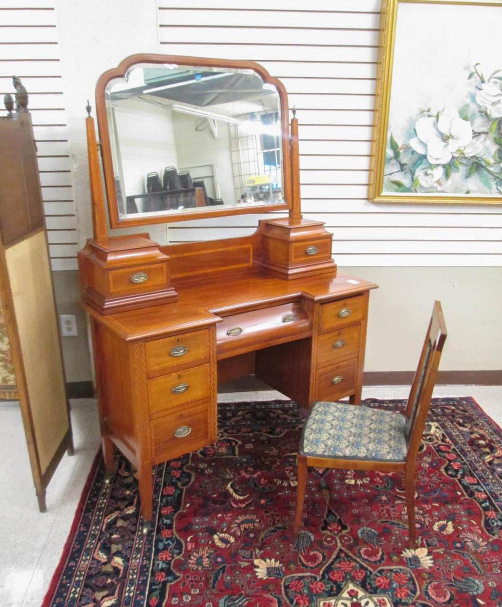 AN EDWARDIAN INLAID MAHOGANY VANITY