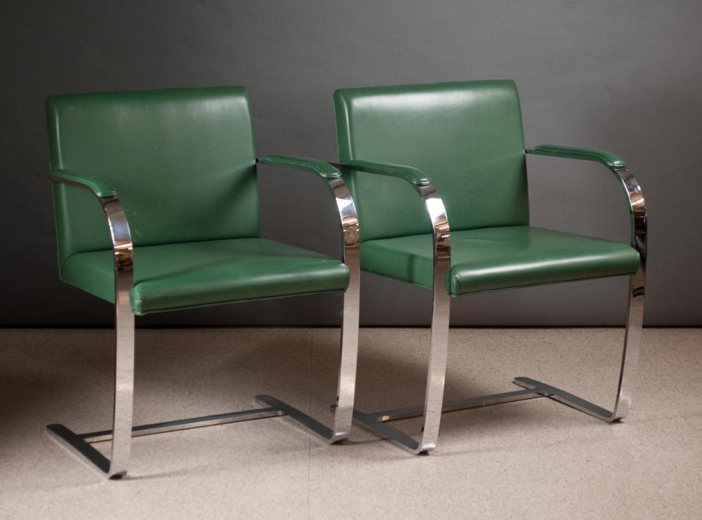 PAIR OF BRNO MODERN GREEN LEATHER