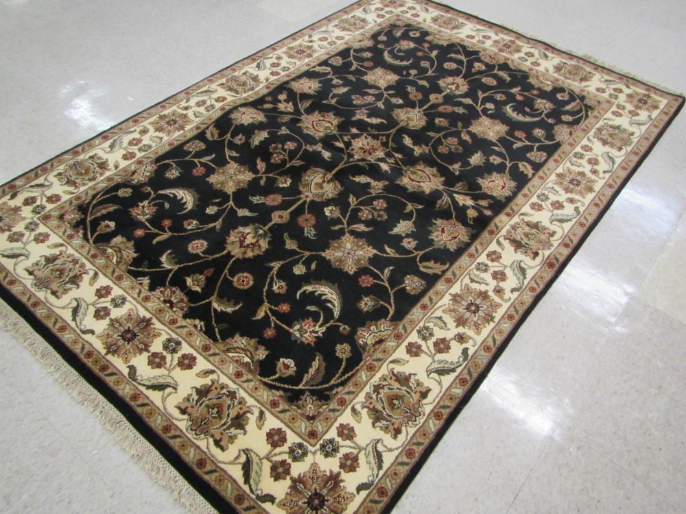 HAND KNOTTED ORIENTAL CARPET, INDO-PERSIAN,