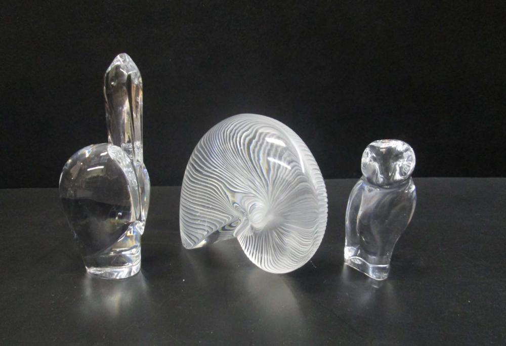 THREE BACCARAT CRYSTAL PAPERWEIGHT 31607a