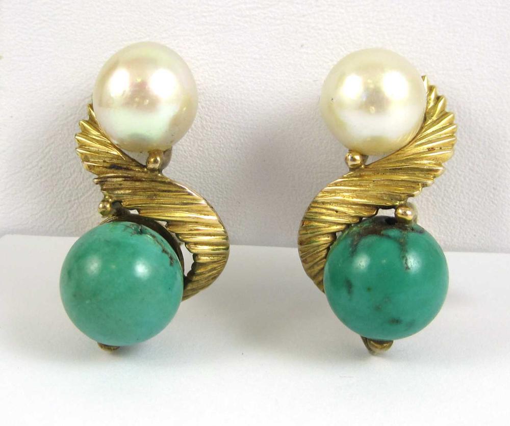 PAIR OF TURQUOISE AND PEARL CLIP ON 31609b