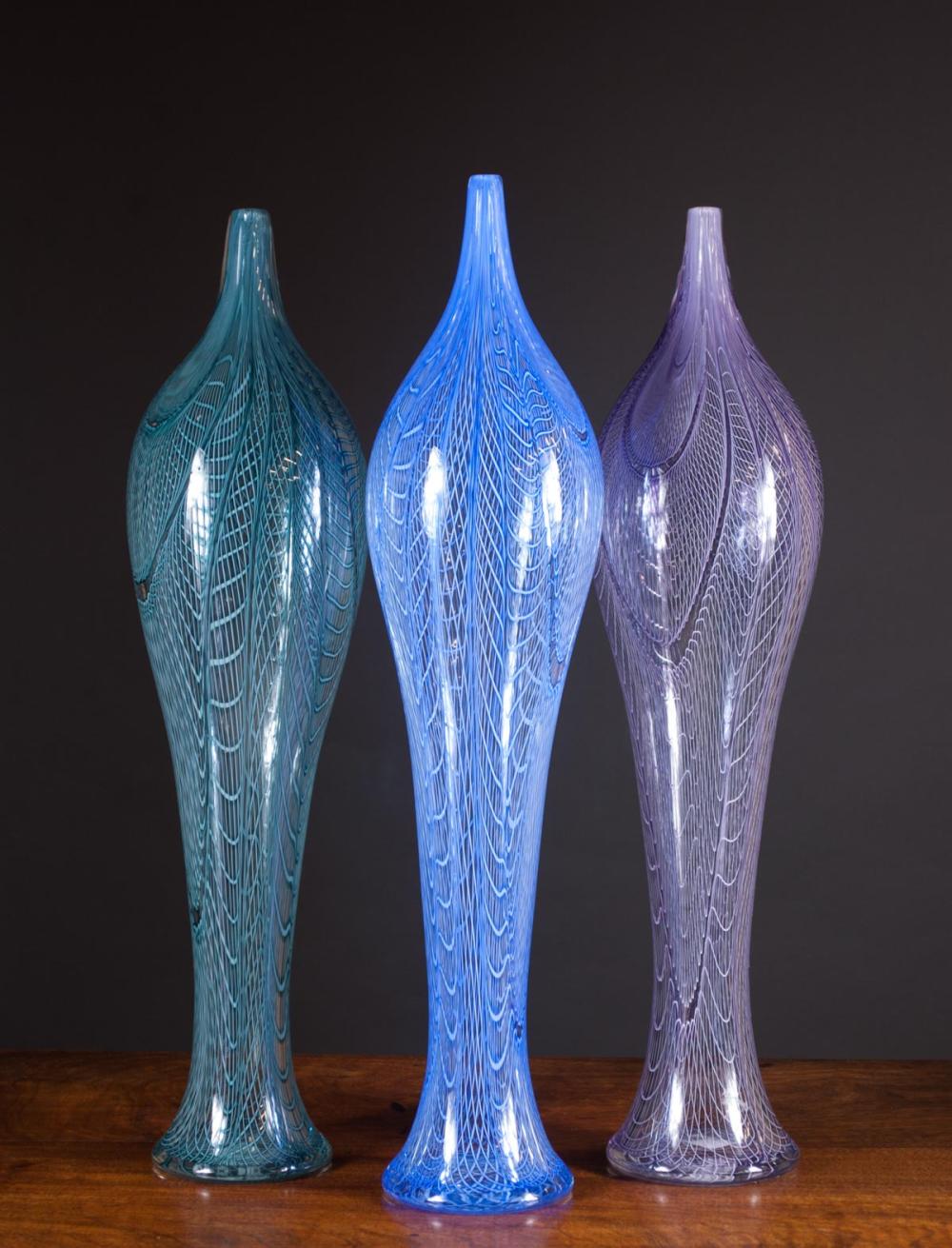 THREE KENNY PIEPER ART GLASS VESSELS 3160c9