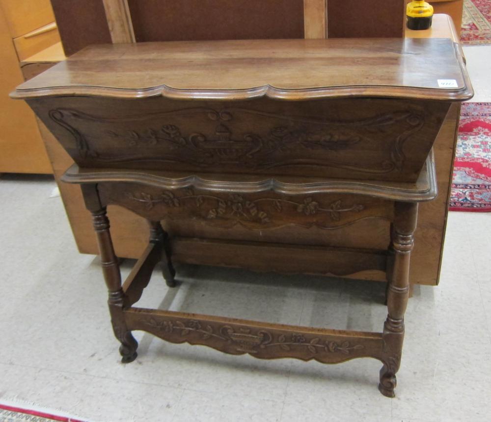 CARVED WALNUT PROVINCIAL STYLE 3160da