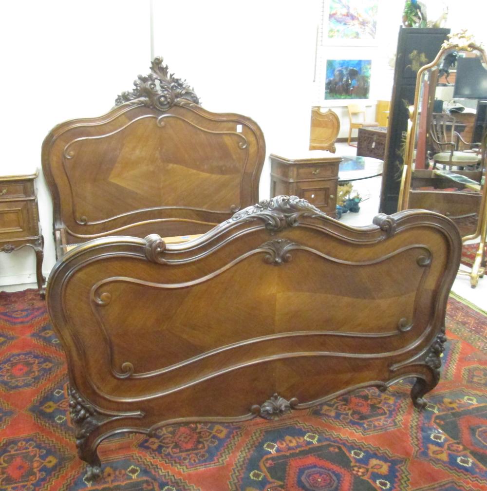 LOUIS XV STYLE WALNUT DOUBLE BED 31610f