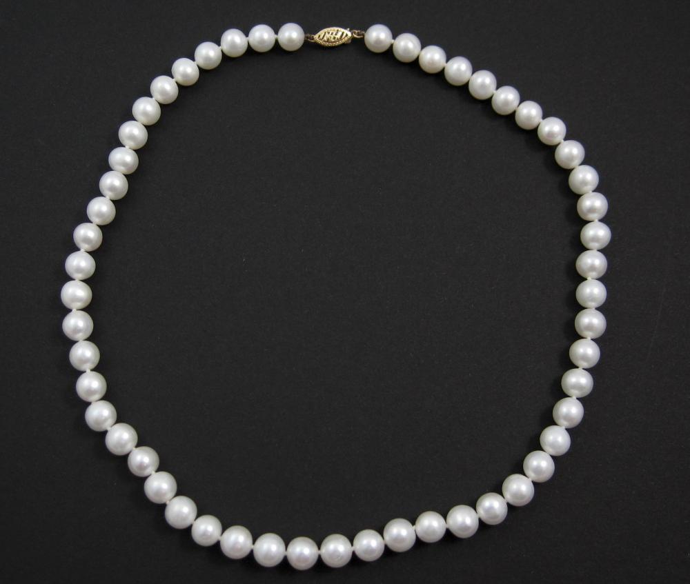 PEARL AND FOURTEEN KARAT GOLD NECKLACE,