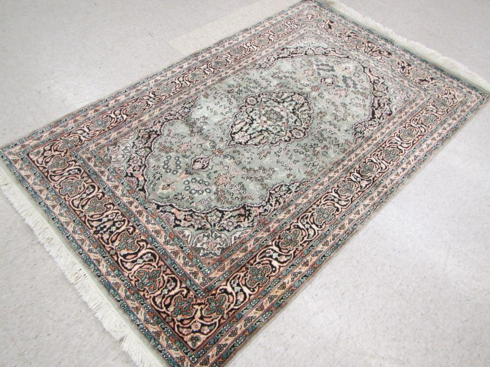 HAND KNOTTED ORIENTAL AREA RUG  3161ca