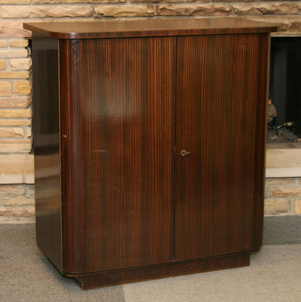 German Mid Century Modern cabinet 4f074