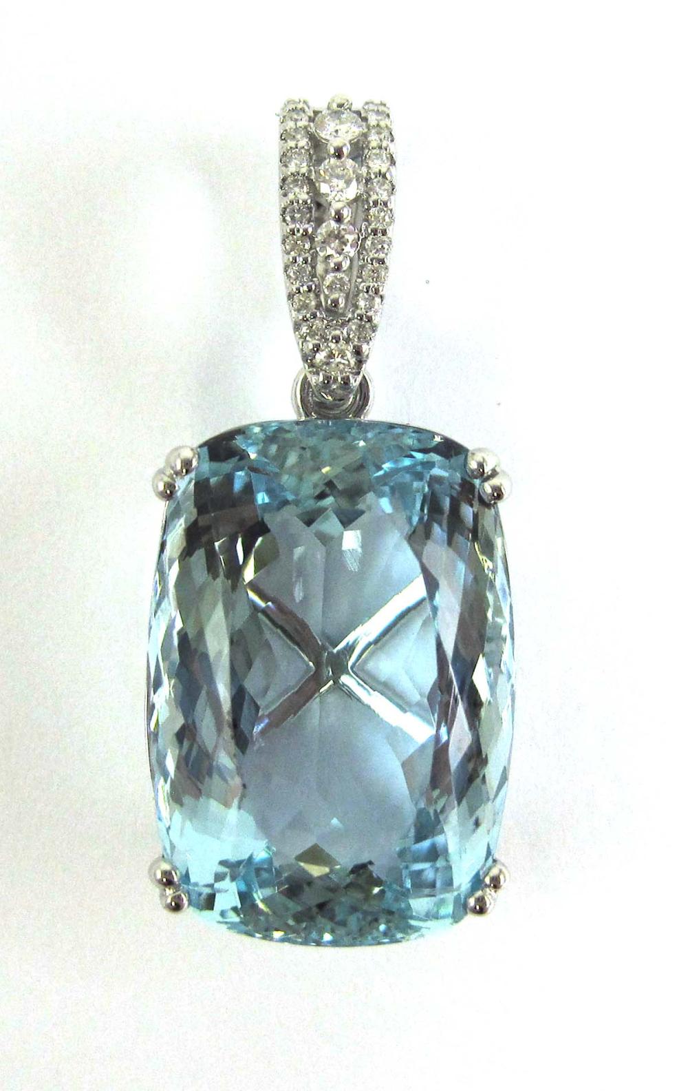 AQUAMARINE DIAMOND AND FOURTEEN 31665d