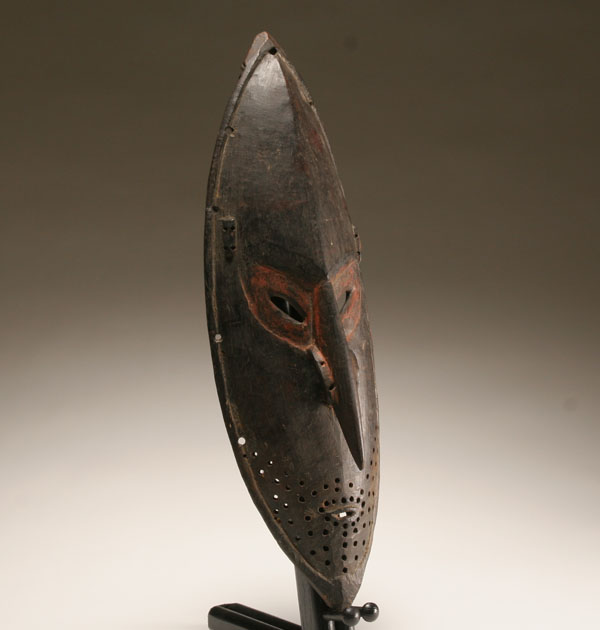Oceanic carved wooden mask, lower Sepik