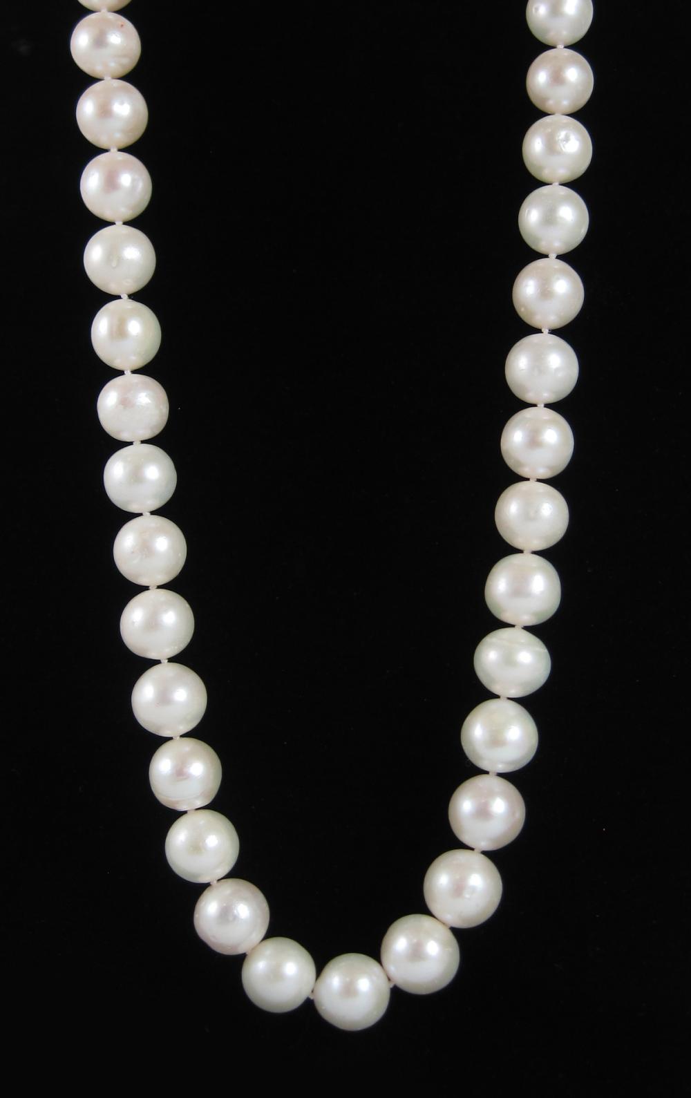 WHITE PEARL AND FOURTEEN KARAT