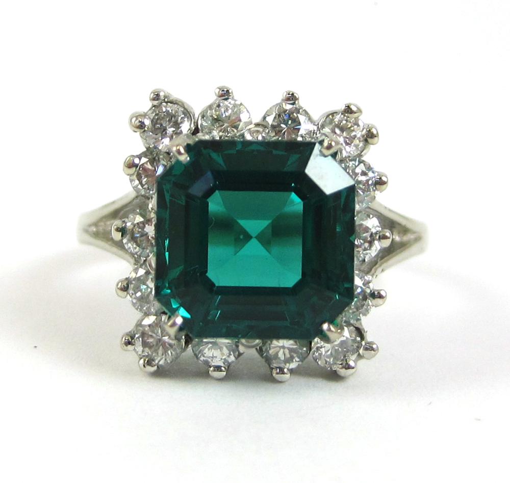 CHATHAM EMERALD DIAMOND AND WHITE 31679a