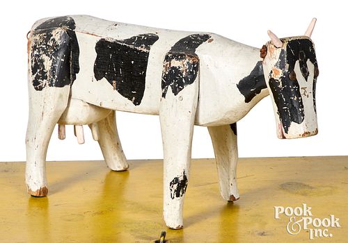 FOLK ART CARVED AND PAINTED COW  3167b1