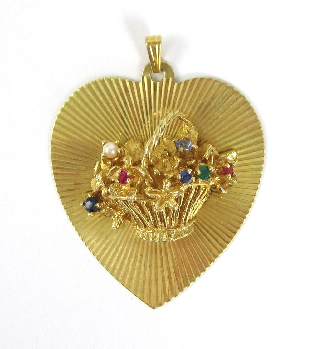 FOURTEEN KARAT GOLD HEART SHAPED 3167da