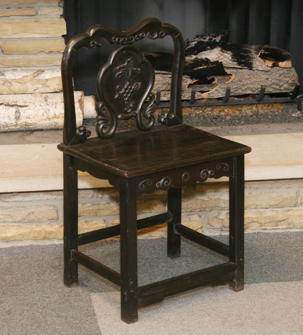 Chinese plank bottom chair; floral