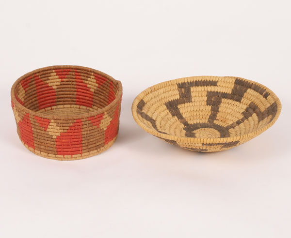 Lot of 2 Native woven baskets  4f102