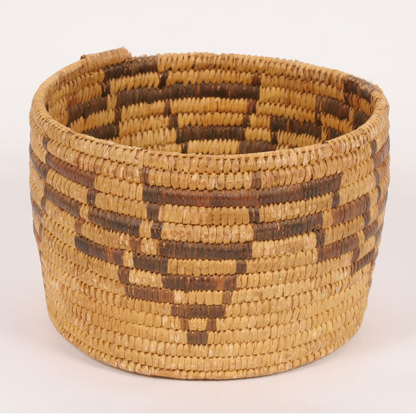 Native American Papago woven basket  4f106