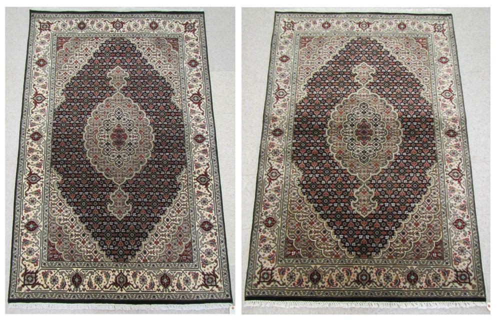 A PAIR OF HAND KNOTTED ORIENTAL 316b22