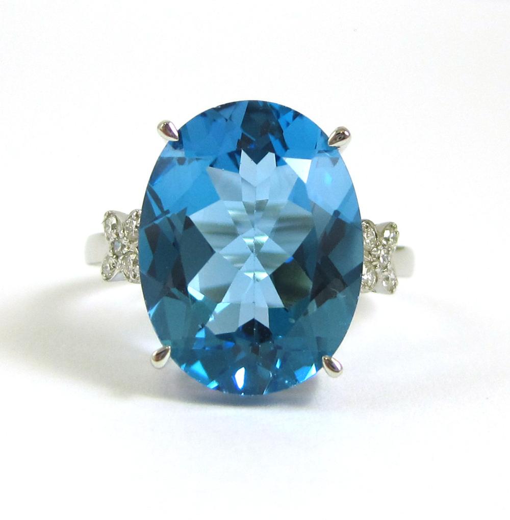 BLUE TOPAZ DIAMOND AND FOURTEEN 316c4c