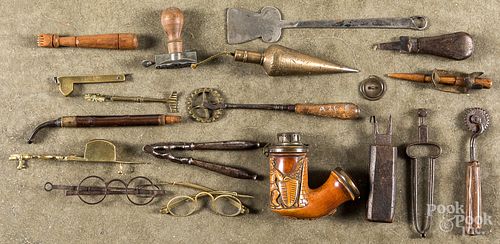 EARLY TOOLS AND ACCESSORIESEarly