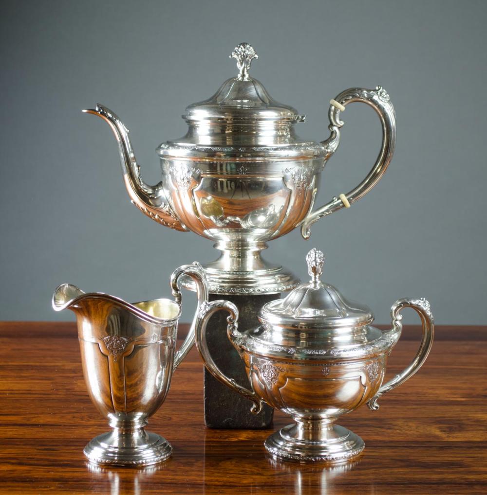 THREE PIECE TOWLE LOUIS XIV STERLING 316d59