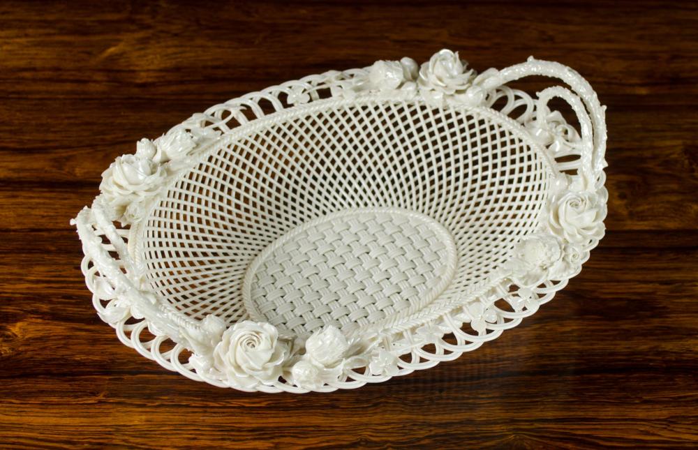 BELLEEK PARIAN PORCELAIN "OVAL