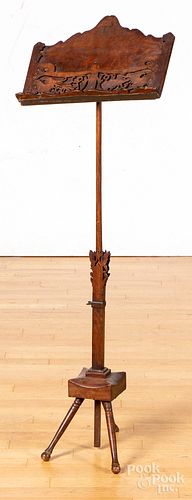 WALNUT MUSIC STAND, 19TH C.Walnut