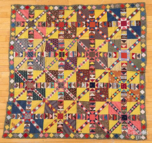 PIECED YOUTH QUILT TOP LATE 19TH 316e14