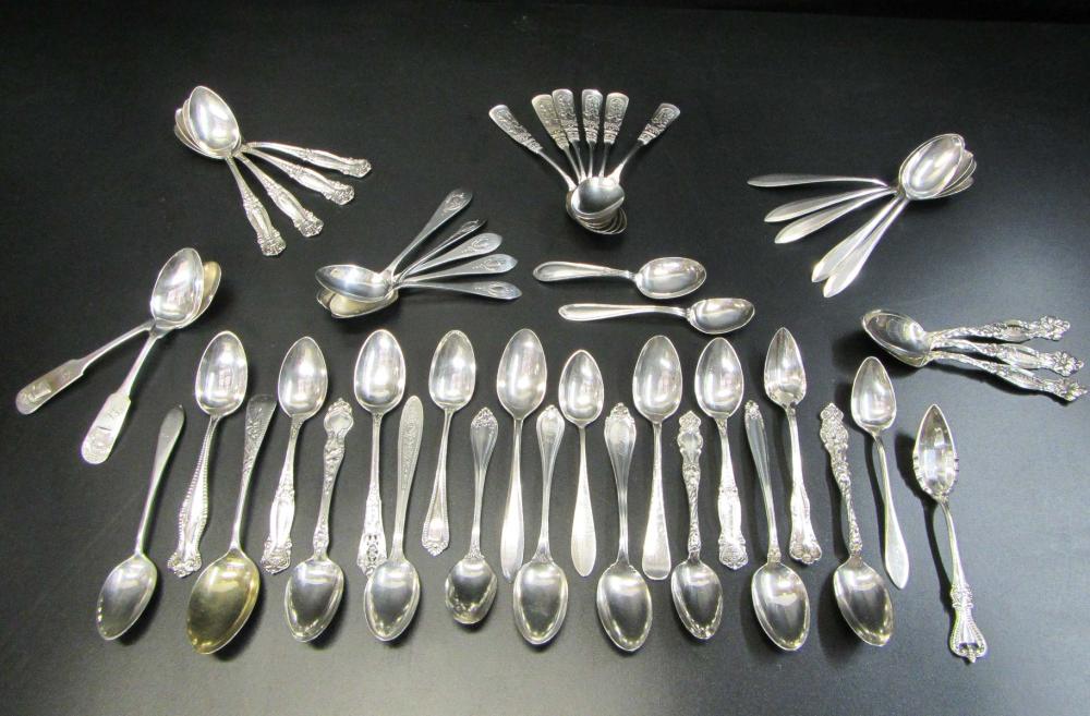 FORTY EIGHT ASSORTED STERLING SILVER 316e69