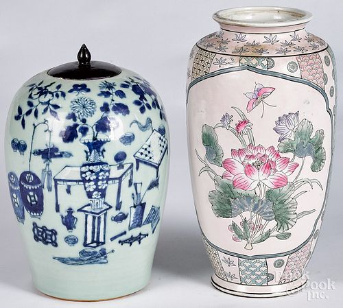 CHINESE BLUE AND WHITE JAR ETC Chinese 316f27