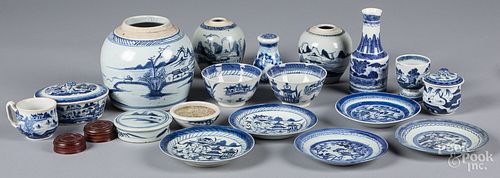 CHINESE EXPORT BLUE AND WHITE PORCELAIN  316f72