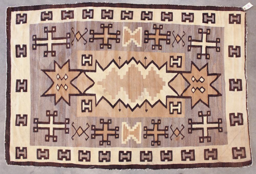 NAVAJO TWO GREY HILLS WEAVING  314b5b