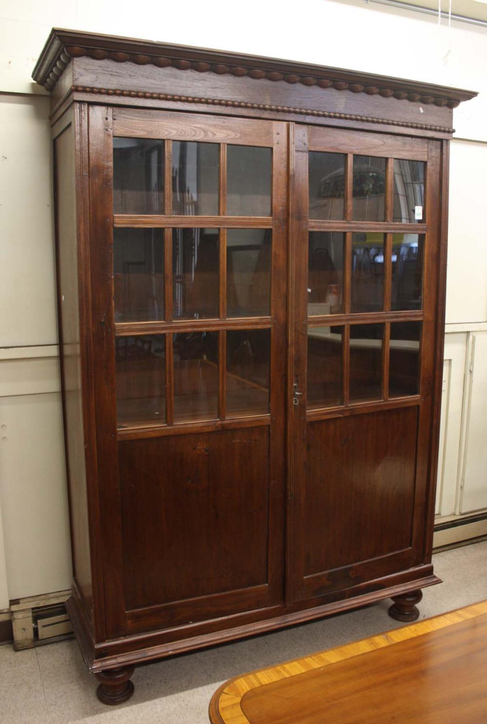 TWO DOOR COUNTRY MAHOGANY CABINET  314cd0