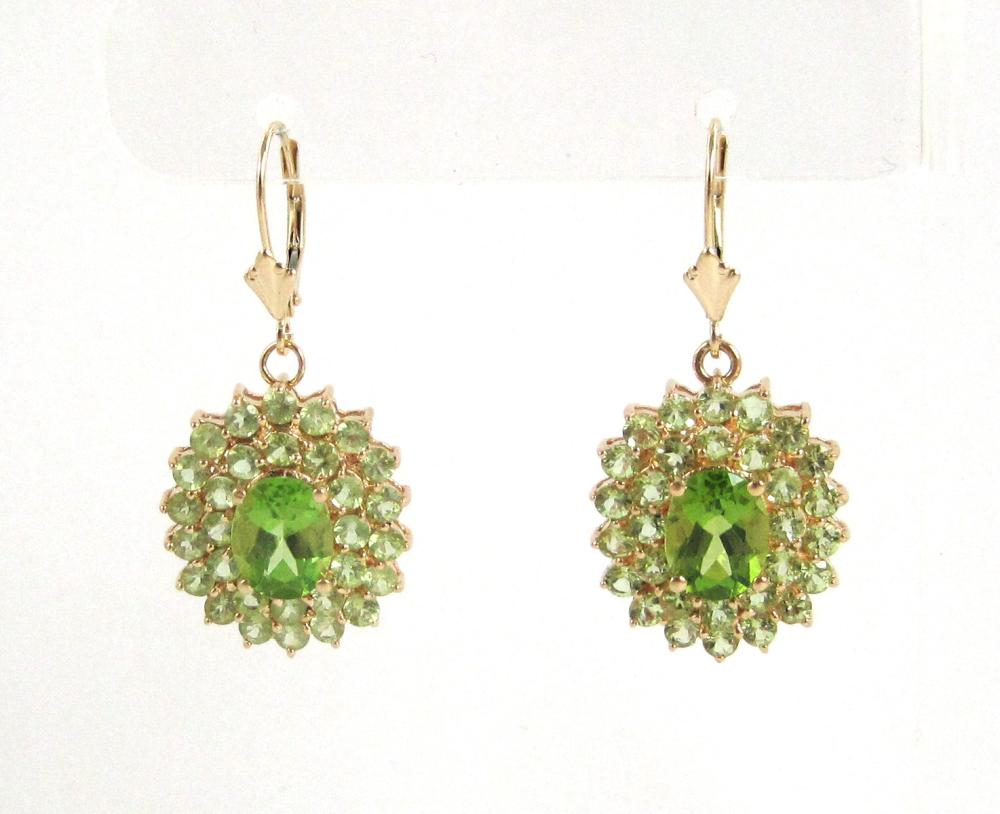 PAIR OF PERIDOT AND FOURTEEN KARAT 314cde