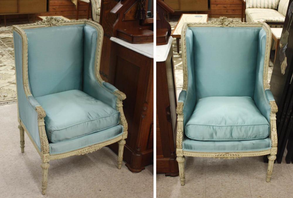 PAIR OF LOUIS XVI STYLE BERGERES  314cdf