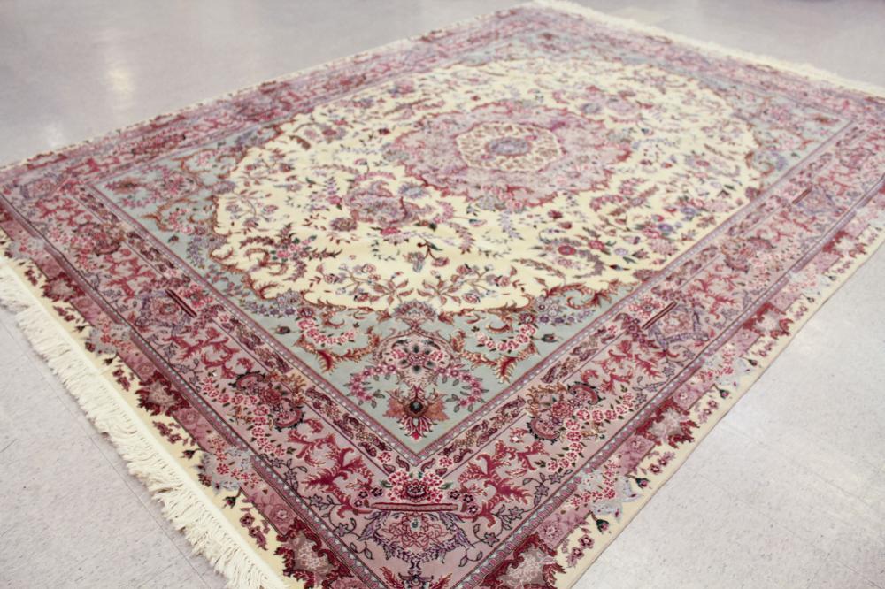 CONTEMPORARY ORIENTAL SILK ACCENTED 314d87