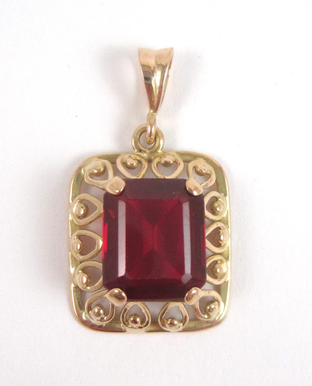 LAB CREATED RUBY PENDANT AND PAIR 314d9a